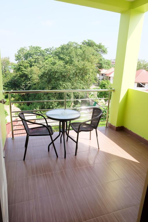 Green House At Trang Guesthouse Екстериор снимка