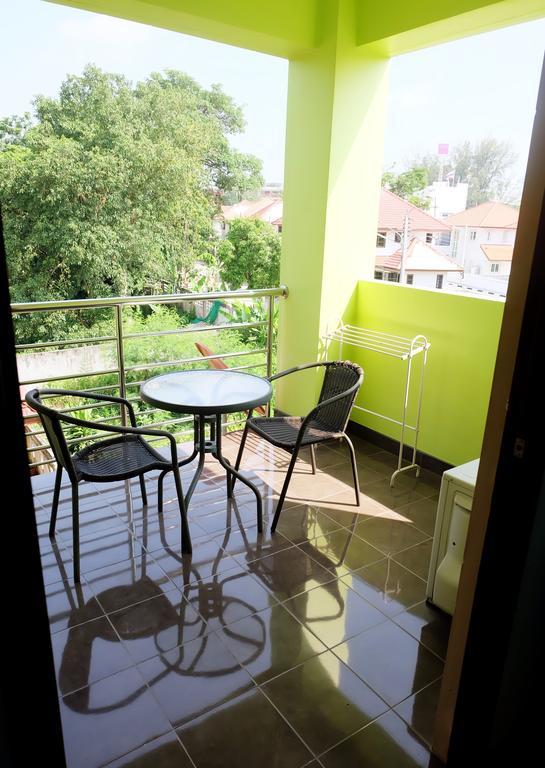 Green House At Trang Guesthouse Екстериор снимка