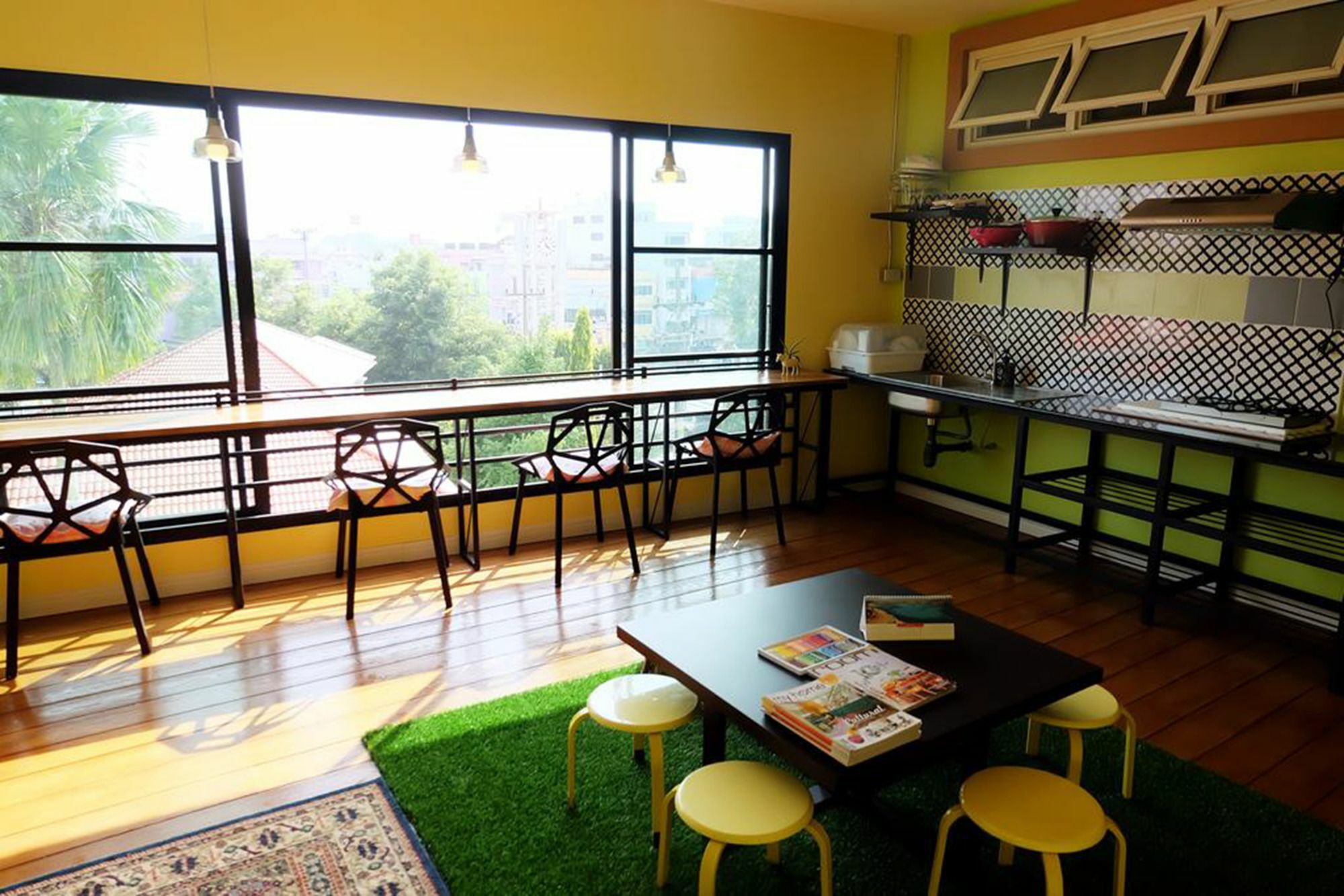 Green House At Trang Guesthouse Екстериор снимка