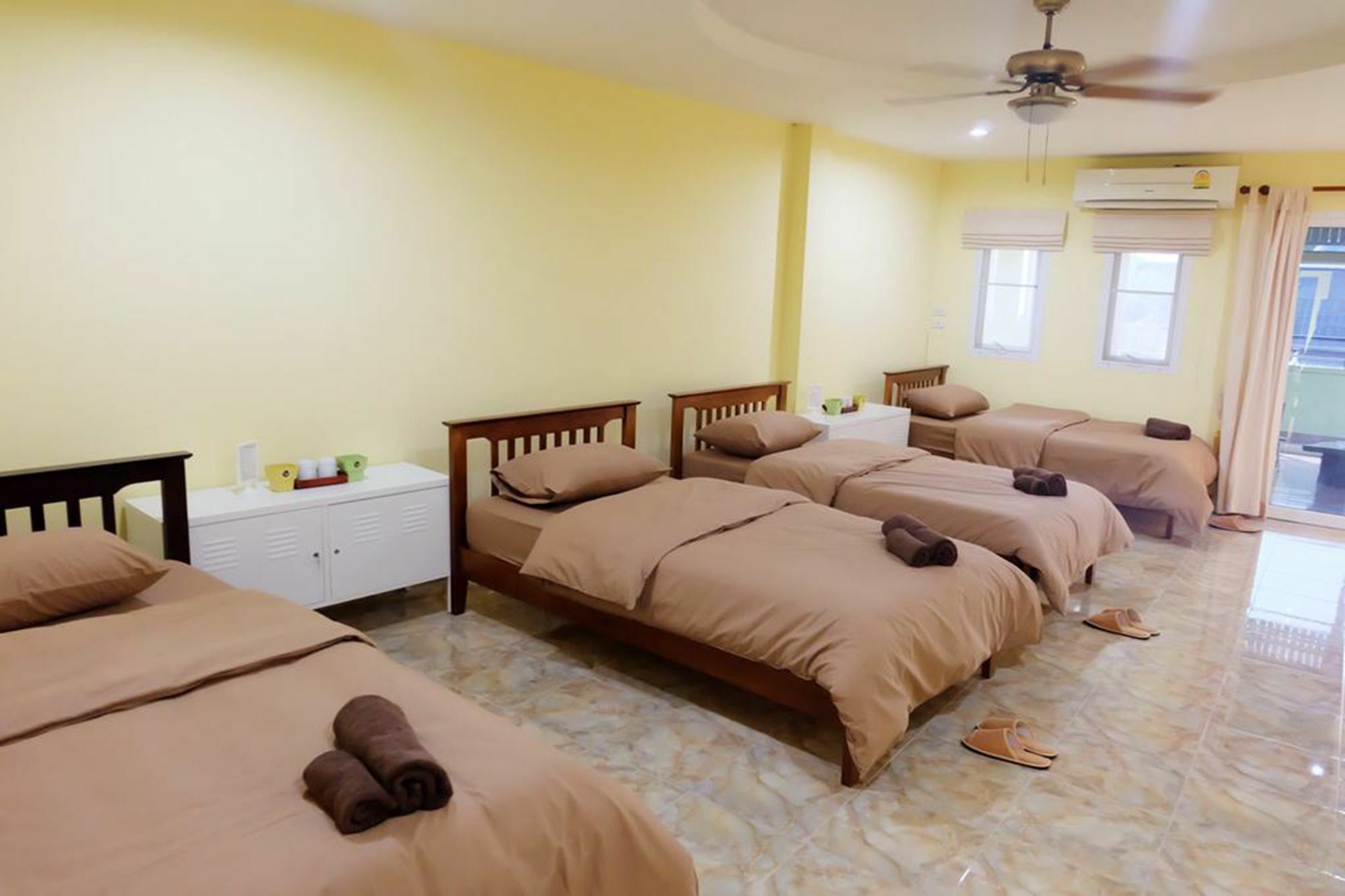 Green House At Trang Guesthouse Екстериор снимка
