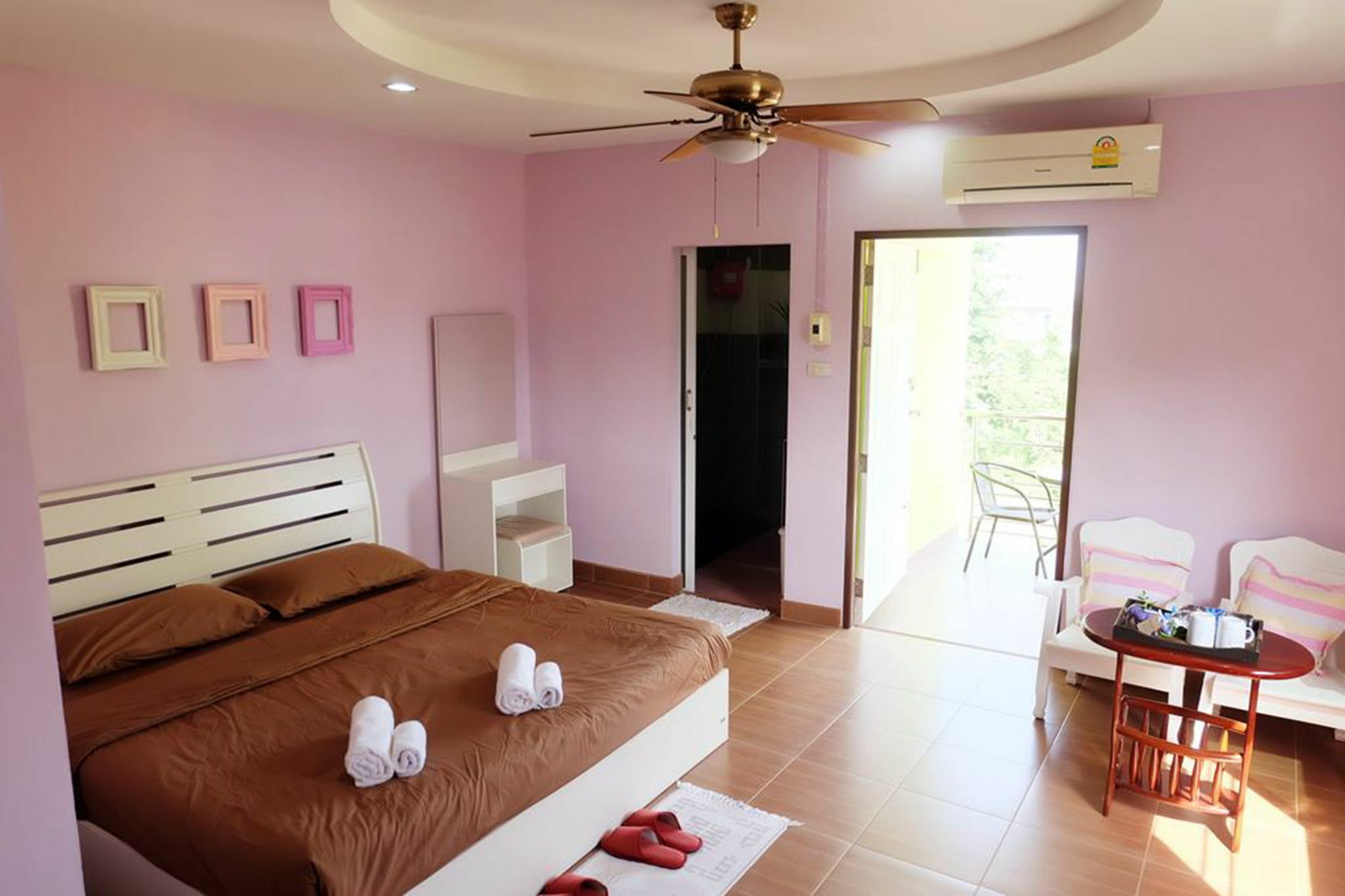 Green House At Trang Guesthouse Екстериор снимка